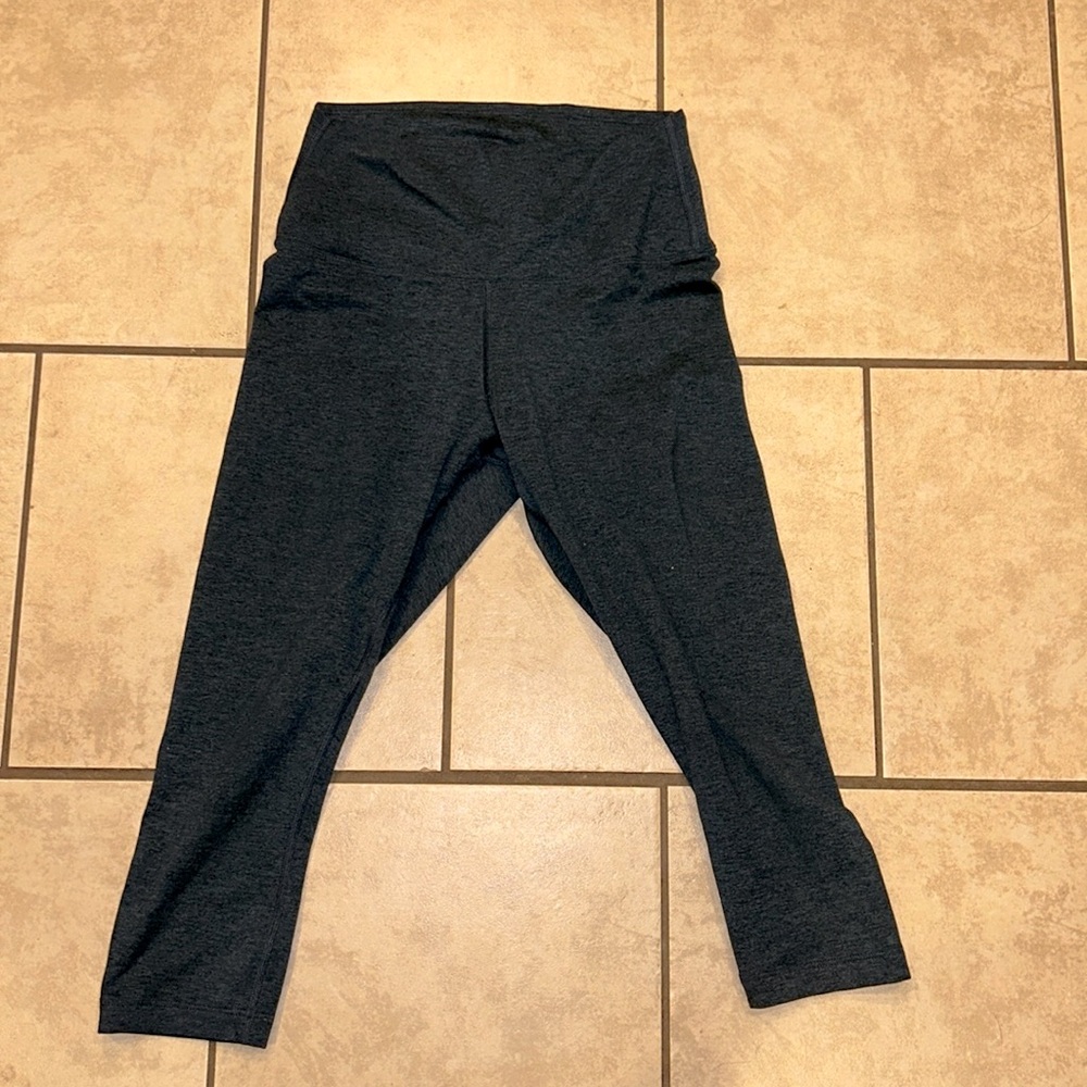 NOBULL cropped high rise leggings size S excell condition!